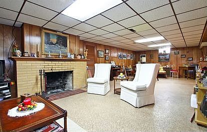 5th image of 6756 N Lockwood Ave