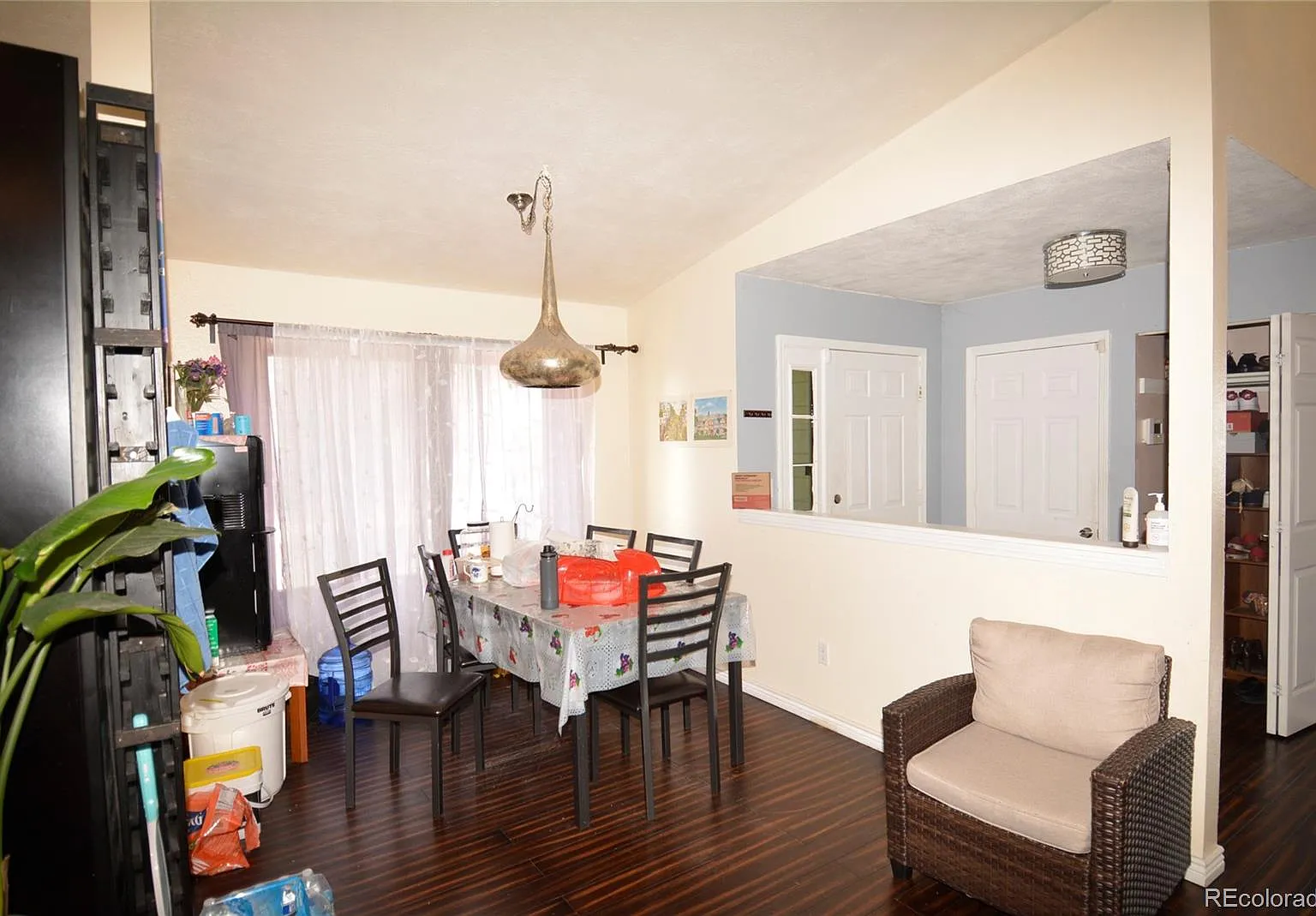 5 bed, 4.0 bath, 4385 sqft, $3,300 — Photo 4