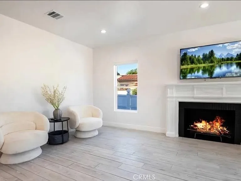 1657 S Garth Ave — Photo 4