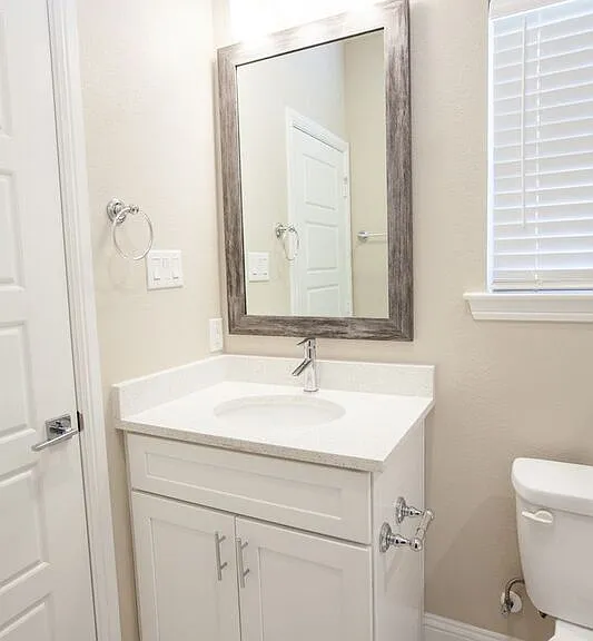 8586 Church St — Photo 17