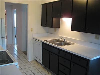 3rd image of 17112 NE 45th St APT 52