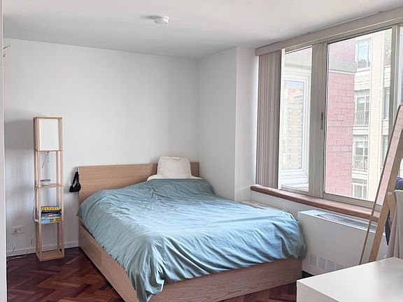4th image of 2373 Broadway APT 1125