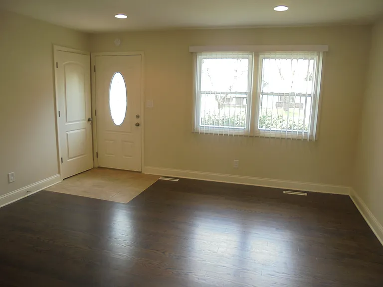 66 Barrow Dr — Photo 4