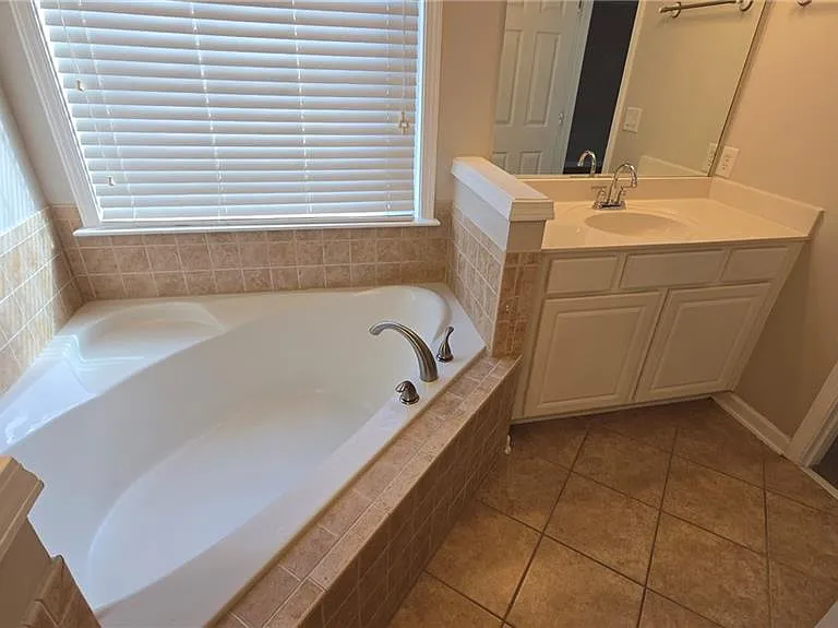 6099 Prestwood Dr — Photo 20
