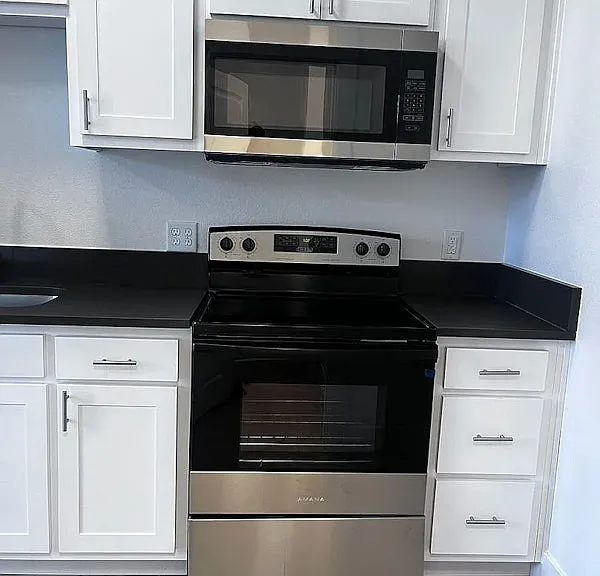 2385 Fairgrounds Rd NE — Photo 1