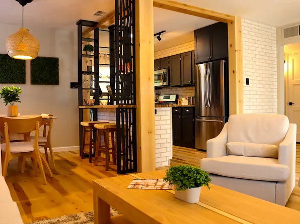 (undisclosed Address), Phoenix, AZ 85015