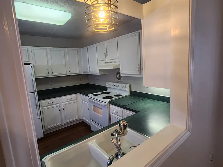 3412 Rainview Cir — Photo 15