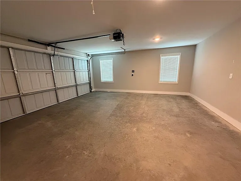 231 Creek Ridge Dr — Photo 17