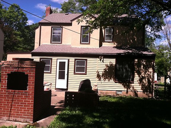 3rd image of 7327 Charlotte St