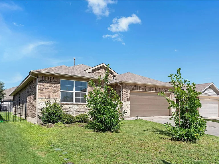 365 Empress Tree Dr — Photo 3