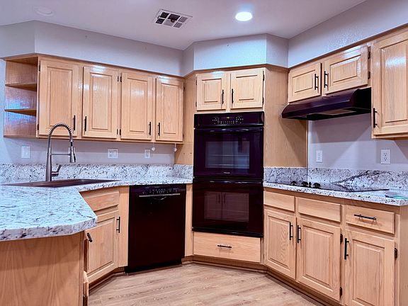4th image of 412 Fallwood Ln