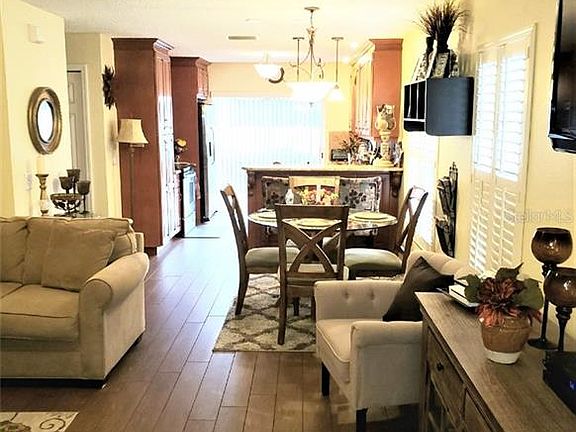 5th image of 8914 Bridgeford Oaks Dr