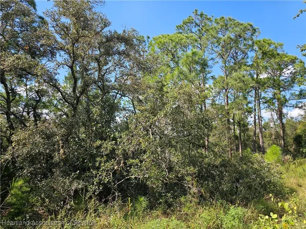 7105 Orchid Pl, Sebring, FL 33875