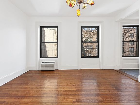 4th image of 333 W 18th St APT 3