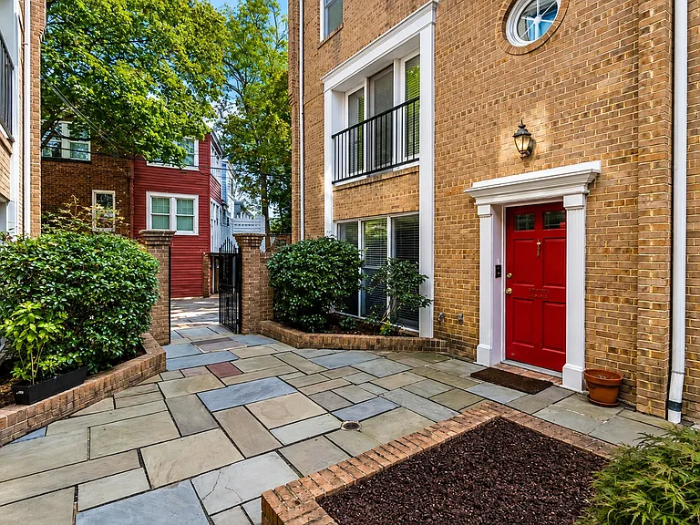 5227 Connecticut Ave NW #307 — Photo 15