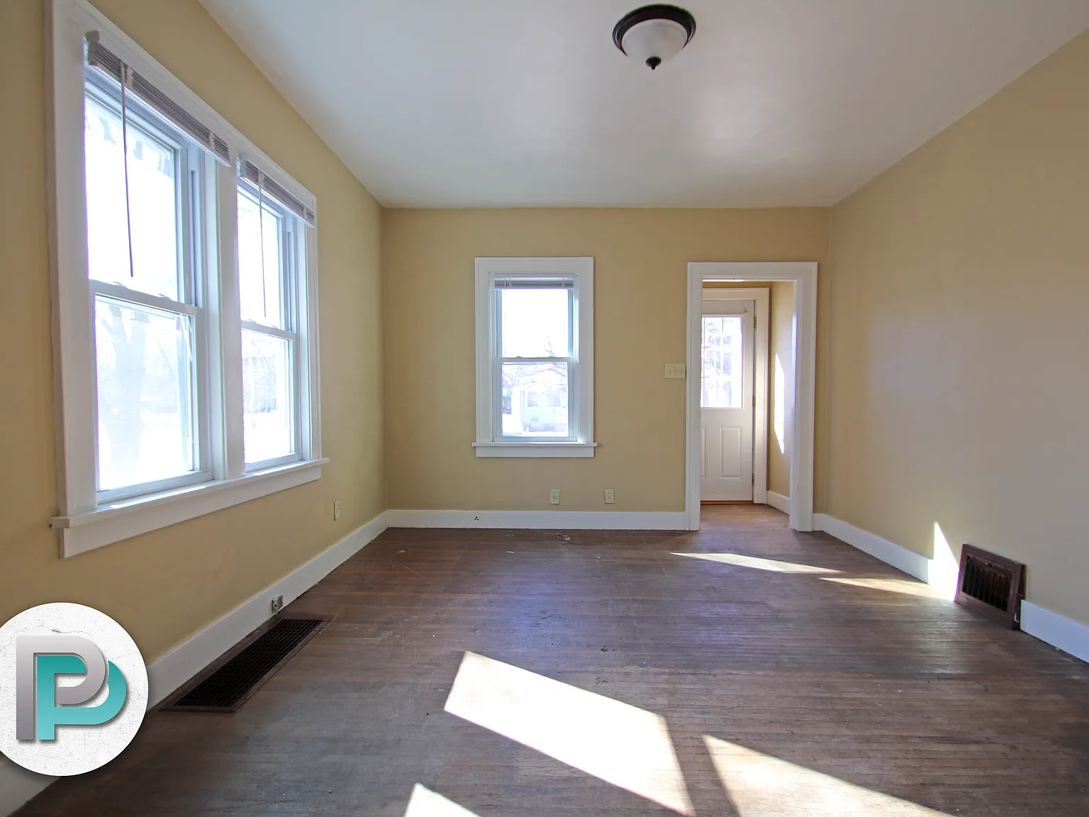 2 bed, 1256 sqft, $900 — Photo 4