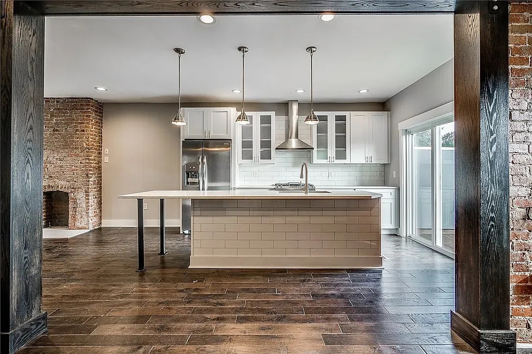 3 bed, 1870 sqft, $3,000 — Photo 3