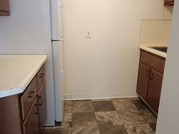 5th image of 314 3rd St N #203