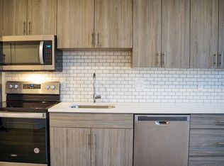 1627 SE Reedway St #206, Portland, OR 97202