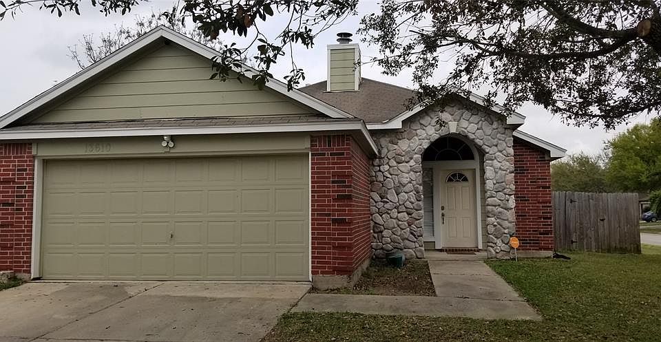 1st image of 13610 Paxton Dr