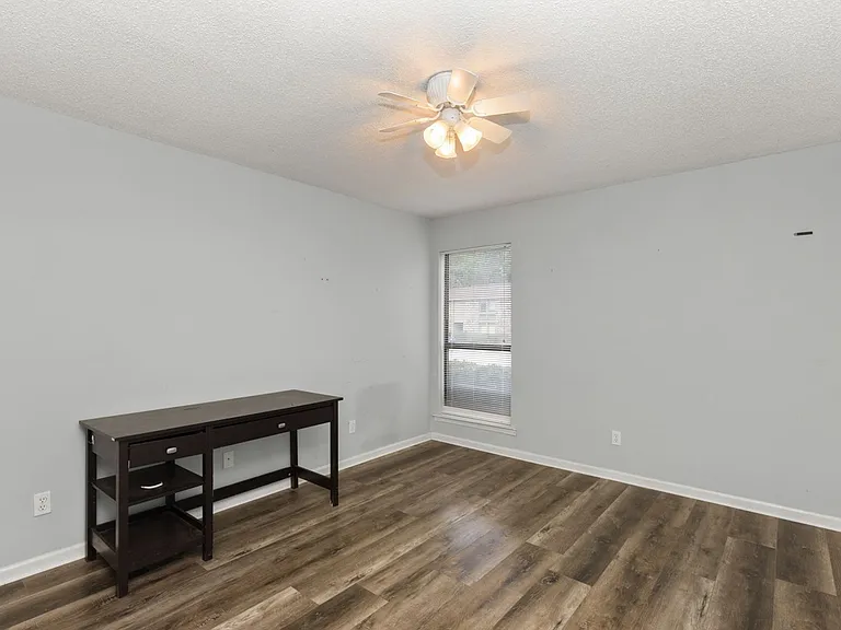 1009 Stonegate Dr #A — Photo 13