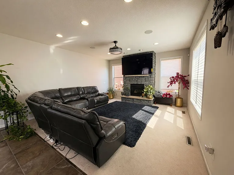 1443 Bethesda Cir — Photo 14