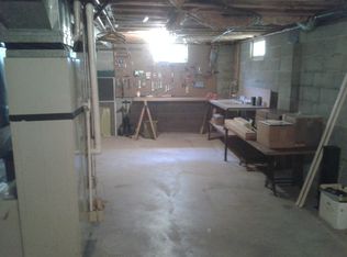 4042 Pawnee Dr, Liverpool, NY 13090