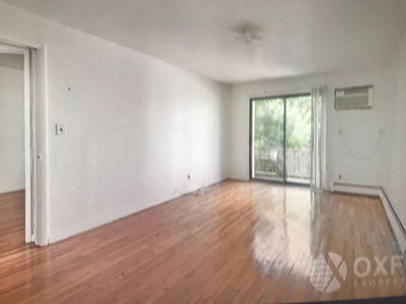 2nd image of 3601 Greystone Ave #2