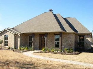 1685 Hyde Ct, Beaumont, TX 77706
