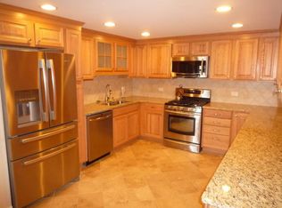 104 Bailey Rd #H, Naperville, IL 60565