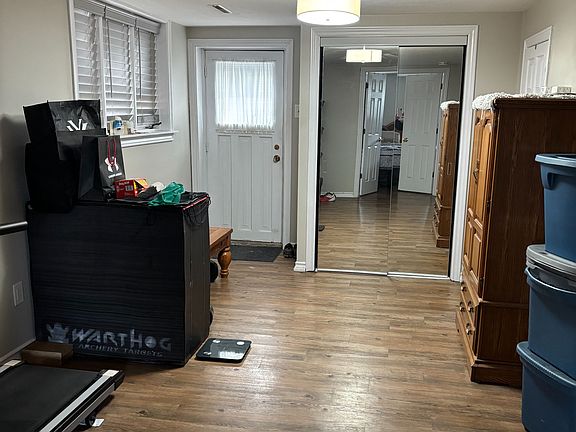 3rd image of 38 Manor Rd