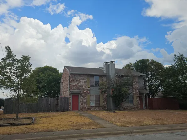 808-810 Red Bud Dr, Desoto, TX 75115