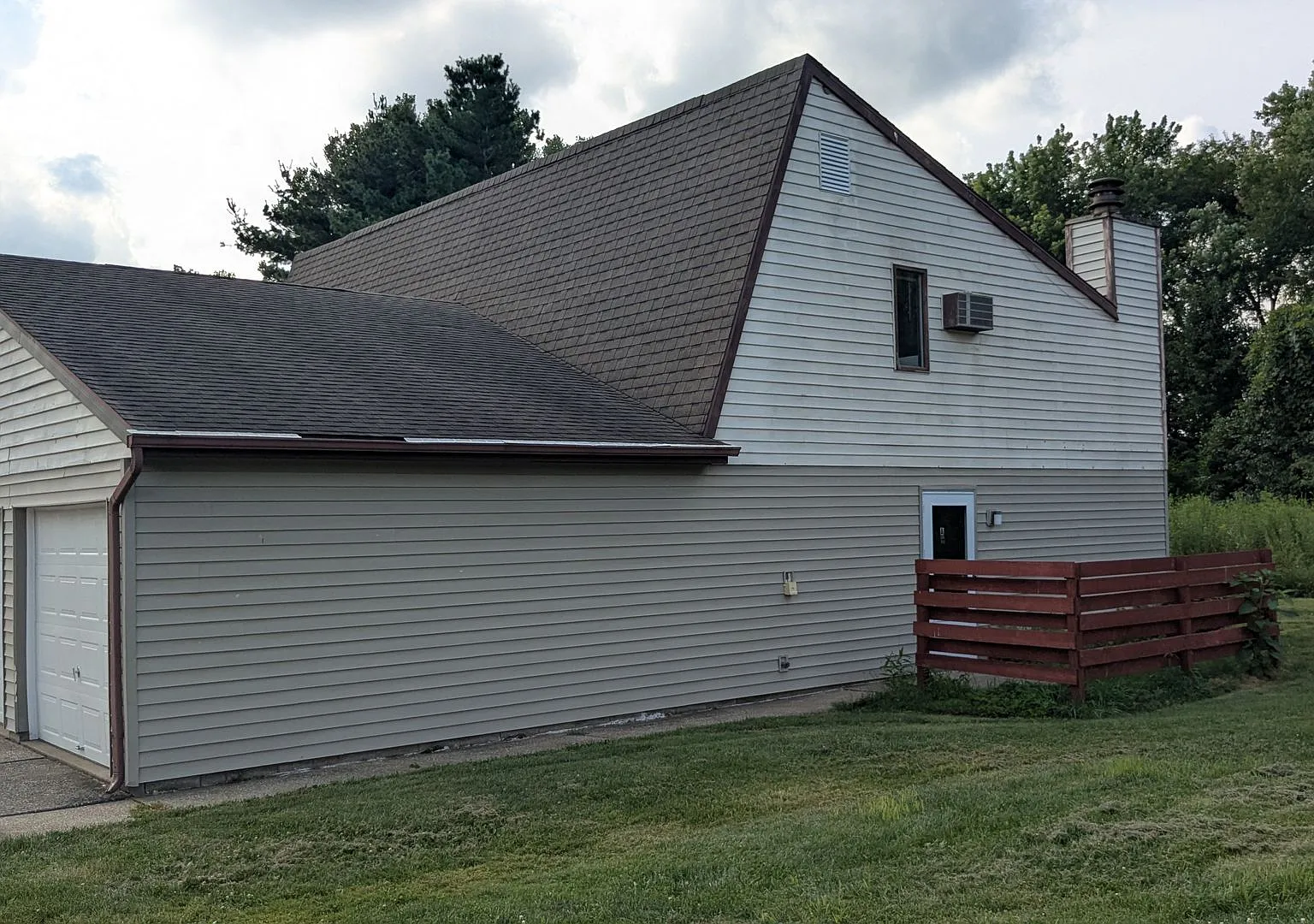 MN Cedar Village (819) — Photo 1