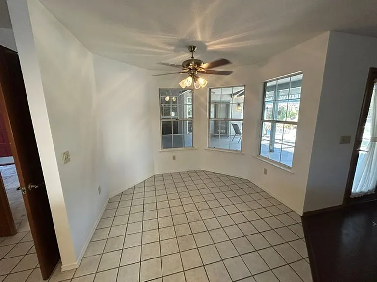 5730 W Laura Ct — Photo 19