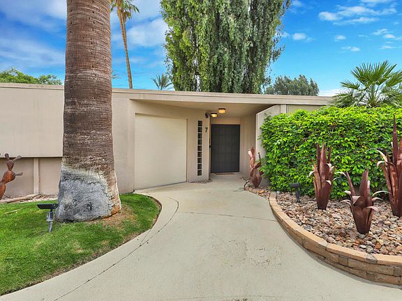 4th image of 42320 Baracoa Dr APT 7