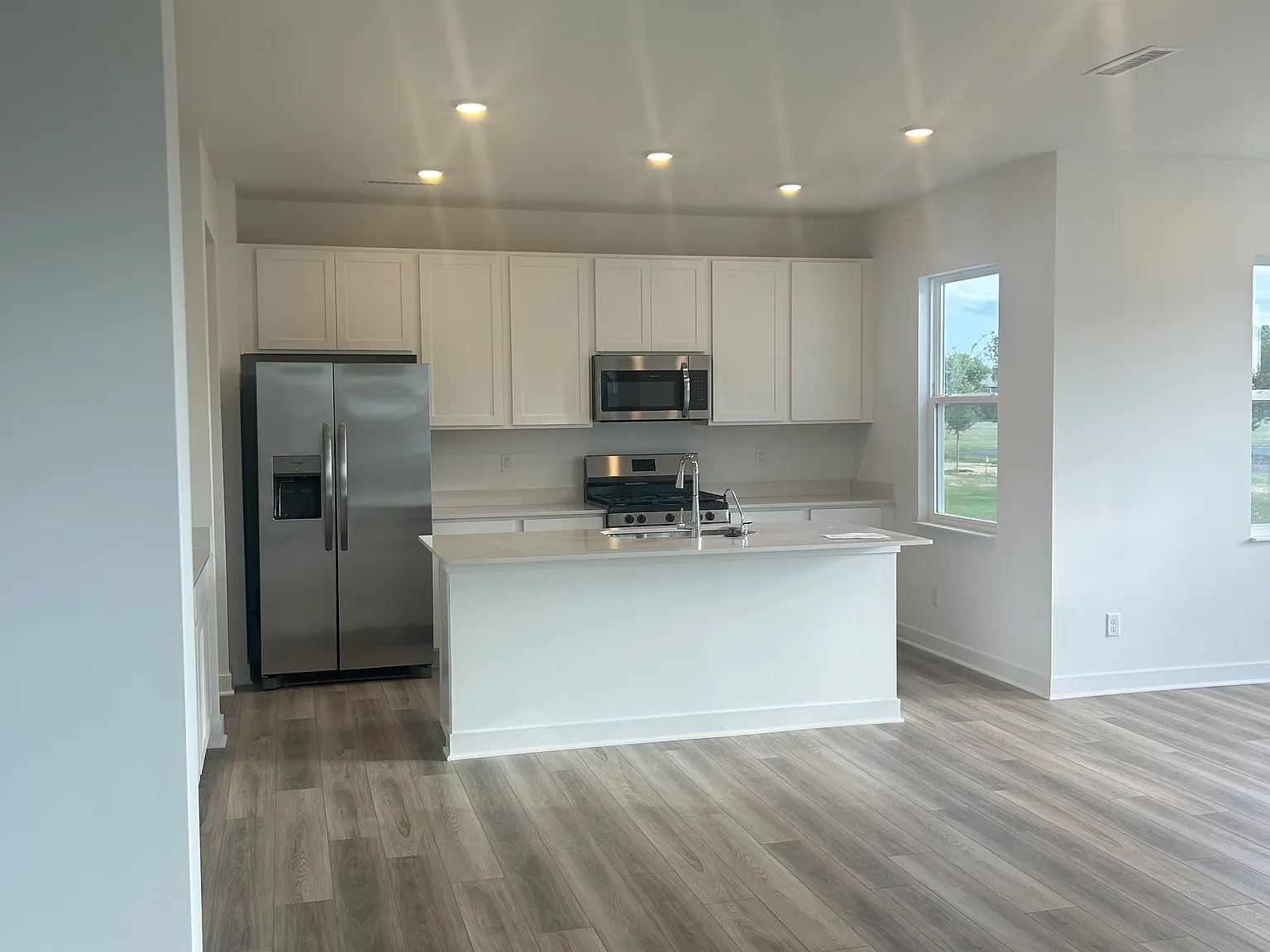 7319 Fallsworth Dr — Photo 3