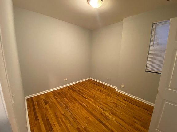 5th image of 3933 W Lexington St #1