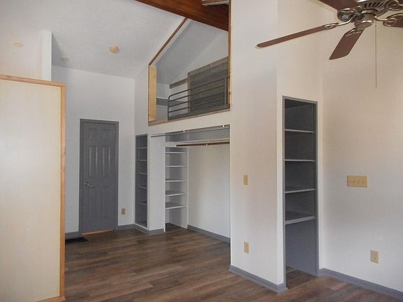 4th image of 3415 Blumie St #B