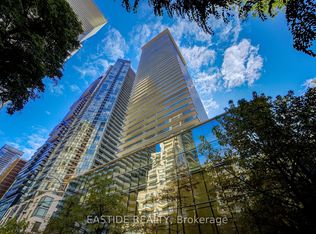 33 Charles St E #807, Toronto, ON M4Y 0A2