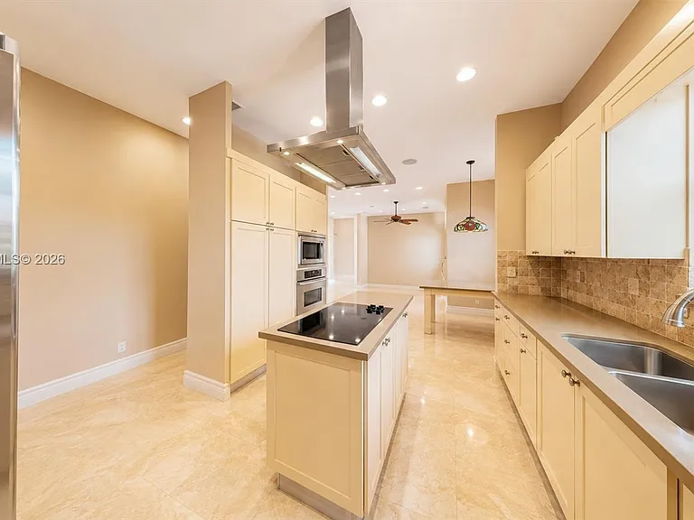 5751 SW 59th Pl #1 — Photo 16