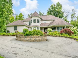 967 Kuttruff Rd, Walworth, NY 14568