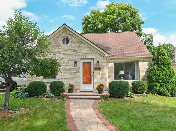 2616 North 85th STREET, Wauwatosa, WI 53226