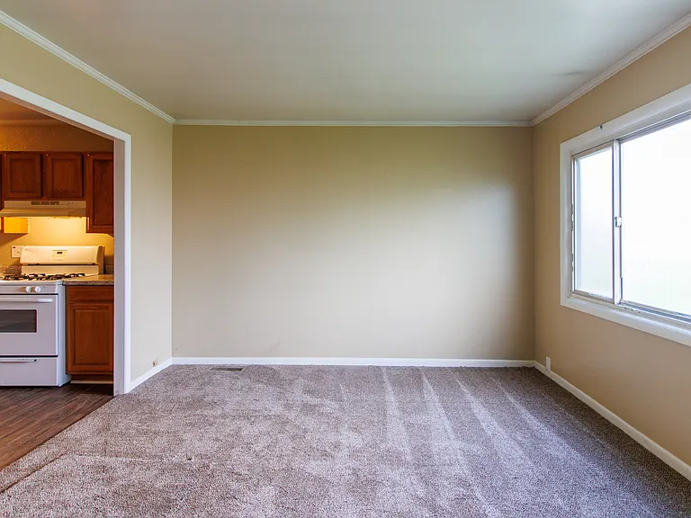 105 Mohawk Ct — Photo 3