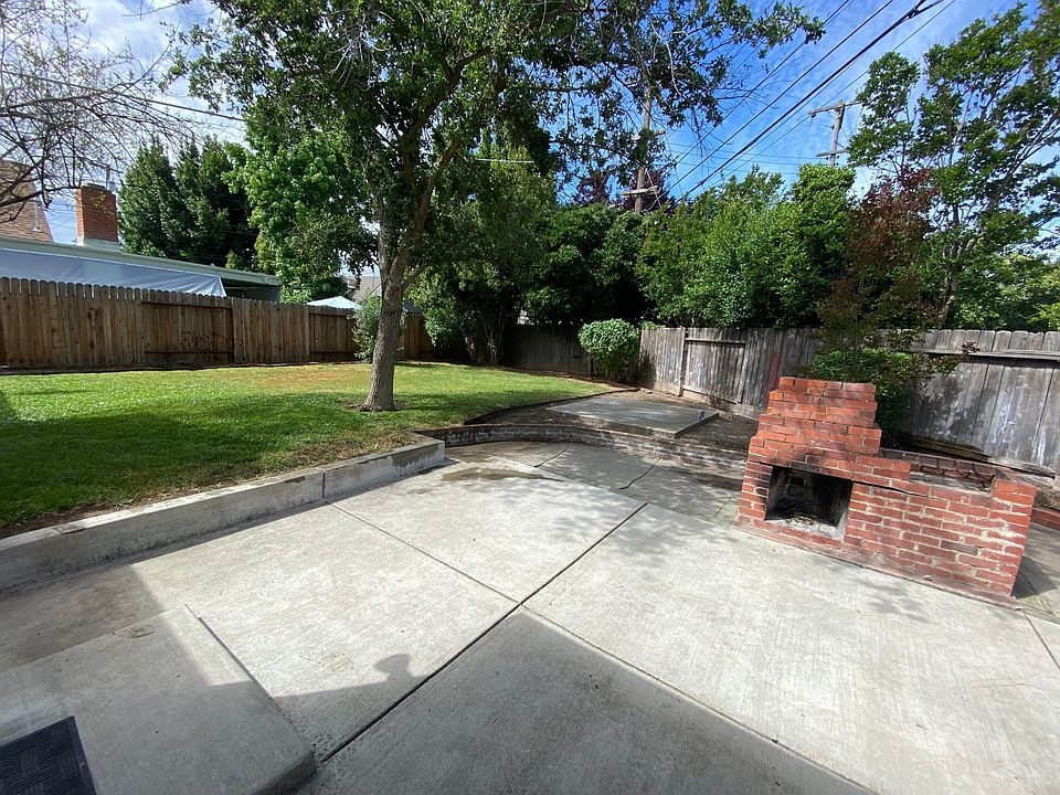2nd image of 1904 Manchester Rd