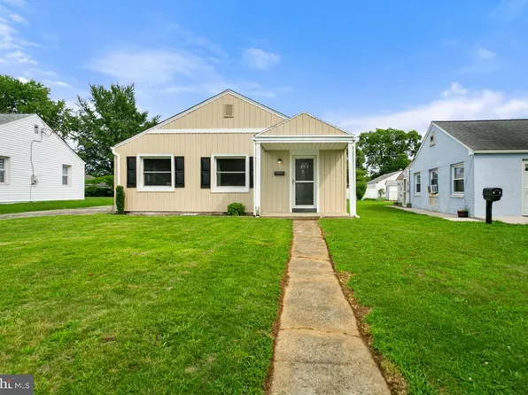 11 Pancoast Ave, Aston, PA 19014