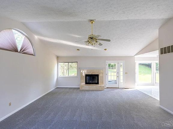 2nd image of 4420 Abby Ct #4420