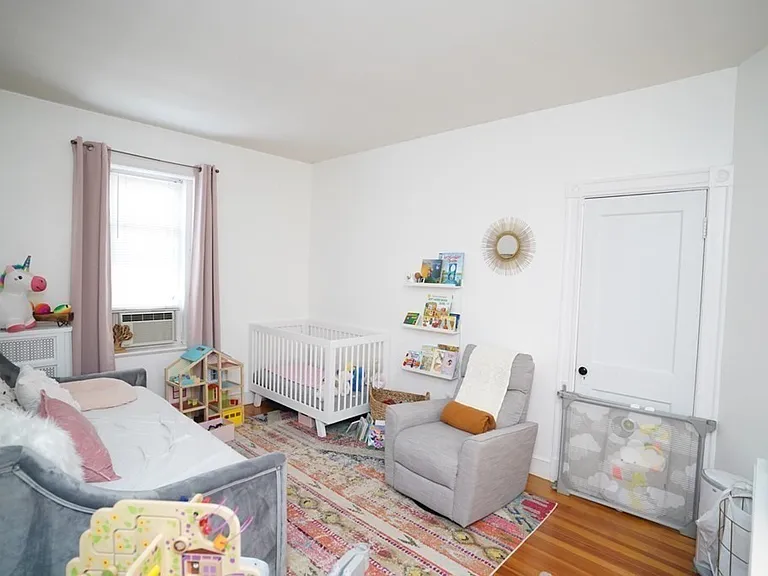 1038 Beacon St #401 — Photo 4
