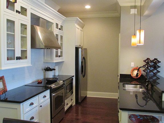 3rd image of 27 Bellegrass Blvd