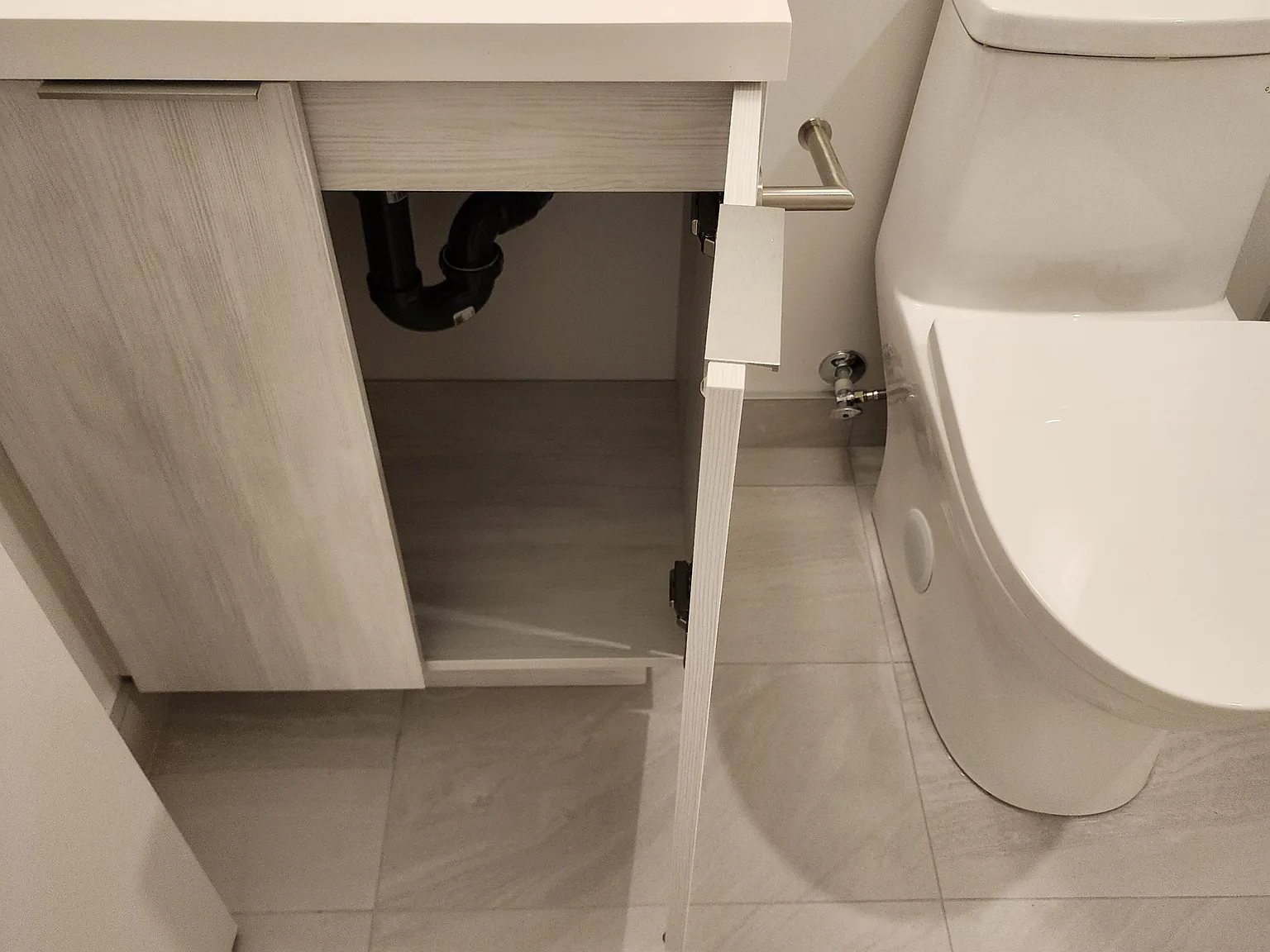 Studio, $2,050 — Photo 4