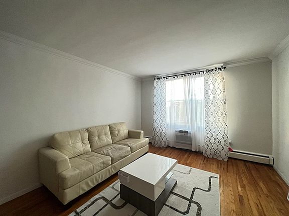 4th image of 5440 Little Neck Pkwy APT 4N